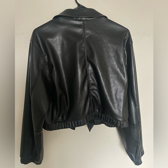 Black Cropped Leather Jacket - Picture 2 of 3